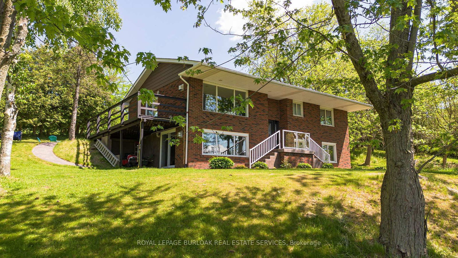 Detached House sold at 1119 Concession 8 Road, Hamilton, Rural Flamborough, N0B 2J0 - MLS: X11823614