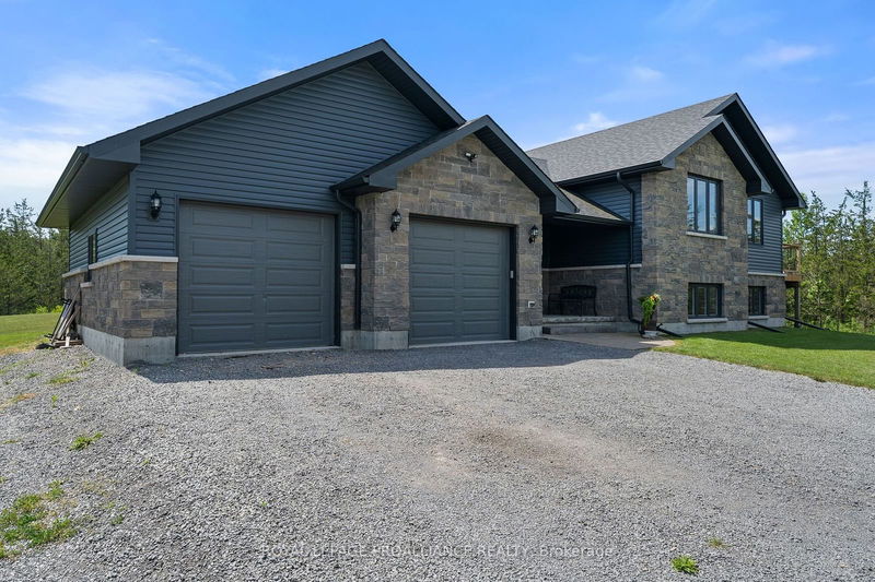 2263 Victoria Dr, Prince Edward County - Ameliasburgh image-0-0