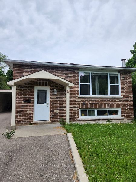 Detached House for lease at 71 Helene Crescent, Waterloo, N2L 5E6 - MLS: X11825137