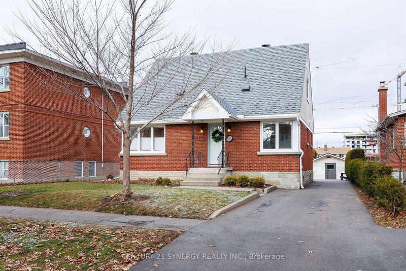 home for sale on 1343 Leaside Avenue N