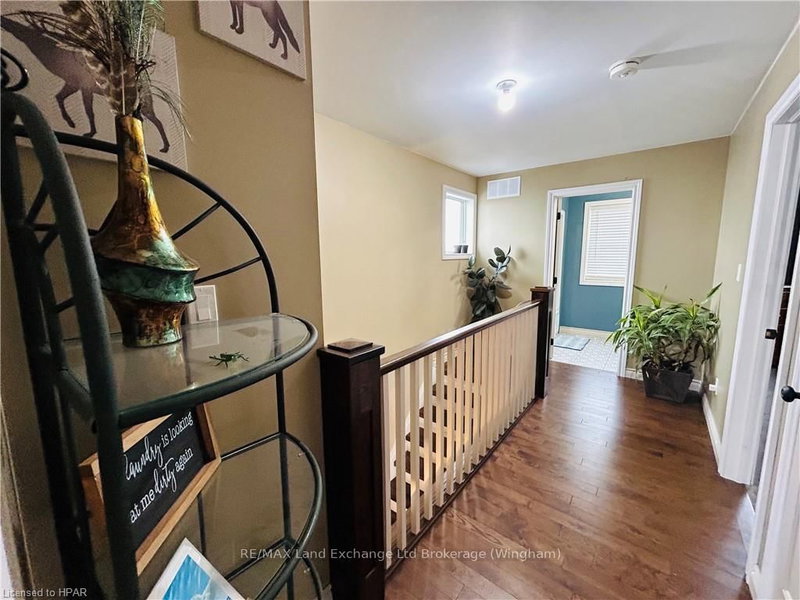 660 GLORIA St, North Huron, N0M 1H0 | Image 2