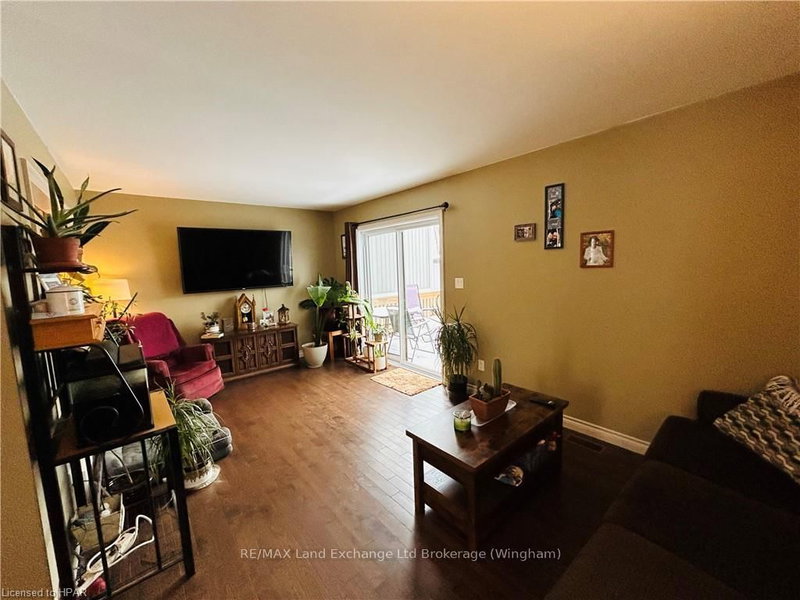 660 GLORIA St, North Huron, N0M 1H0 | Image 3