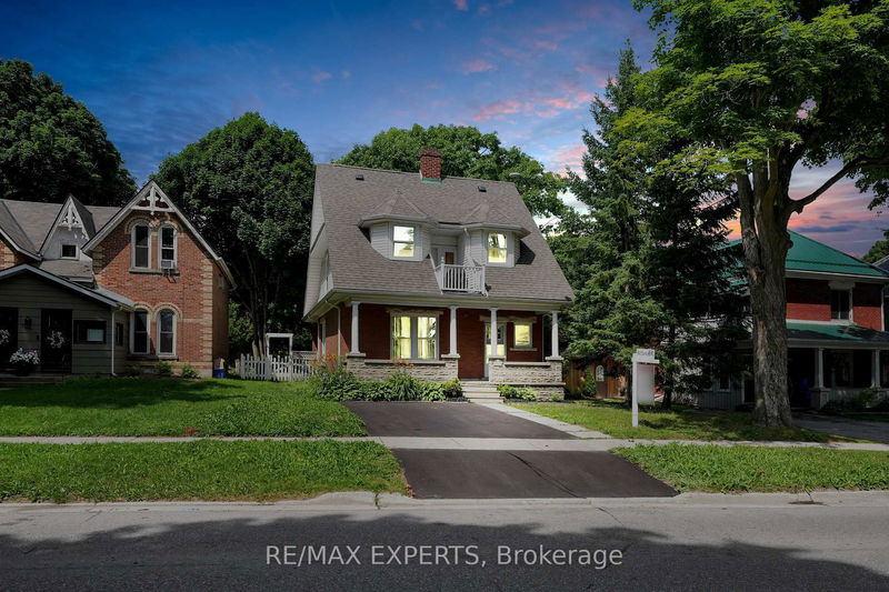 home for sale on 512 Owen Sound Street