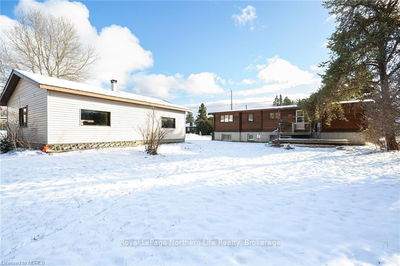 50 BESSERER Rd, North Bay -  image-0-3