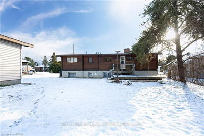 50 BESSERER Rd, North Bay -  image-0-4