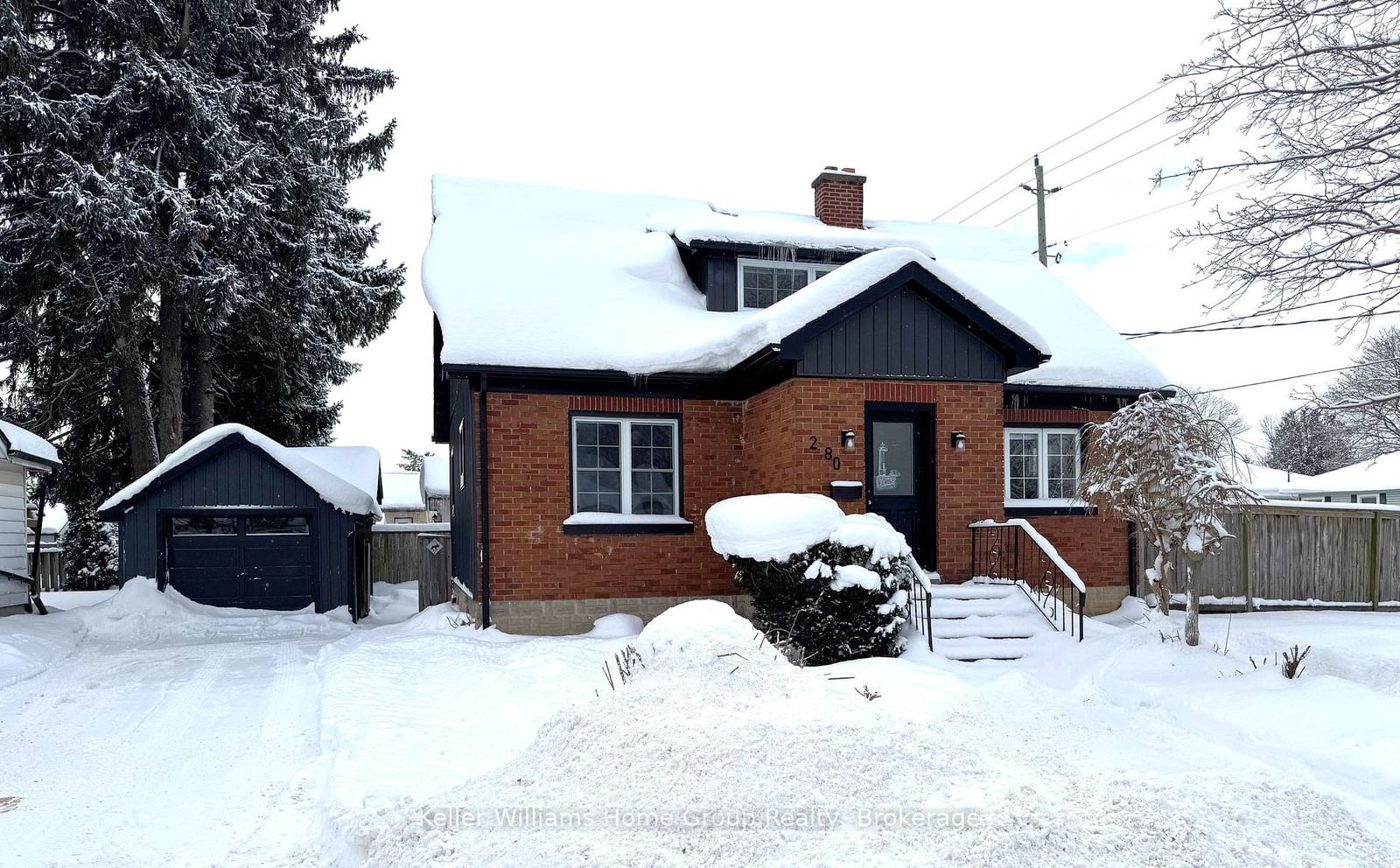 Detached House sold at 280 WATERLOO Street, Wellington North, Mount Forest, N0G 2L3 - MLS: X11879859