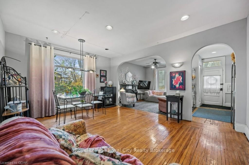 Listing Image 7