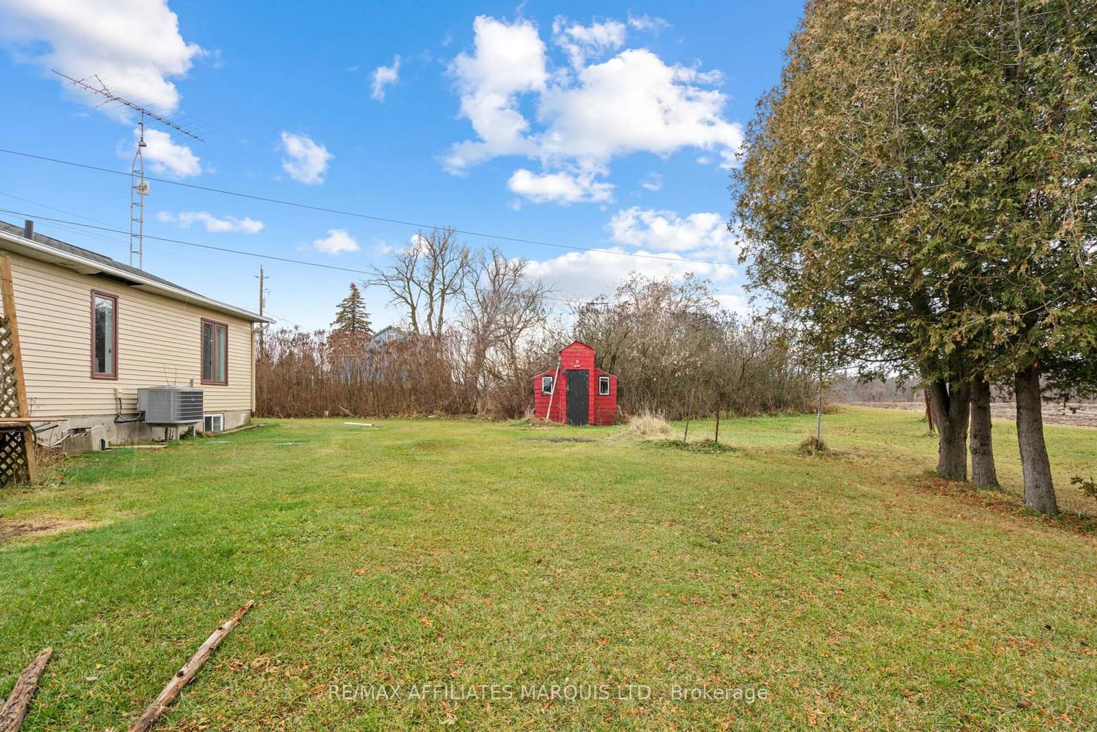 Detached House sold at 21107 Conc 5 Road, South Glengarry, 724 - South Glengarry (Lancaster) Twp, K0C 1Z0 - MLS: X11879909