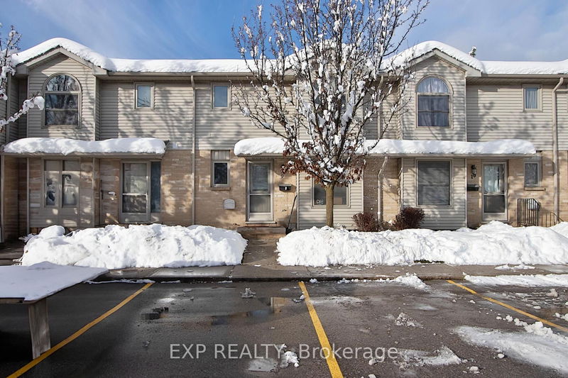 Unit 9 — 141 Condor Crt, London - East P image-0-0