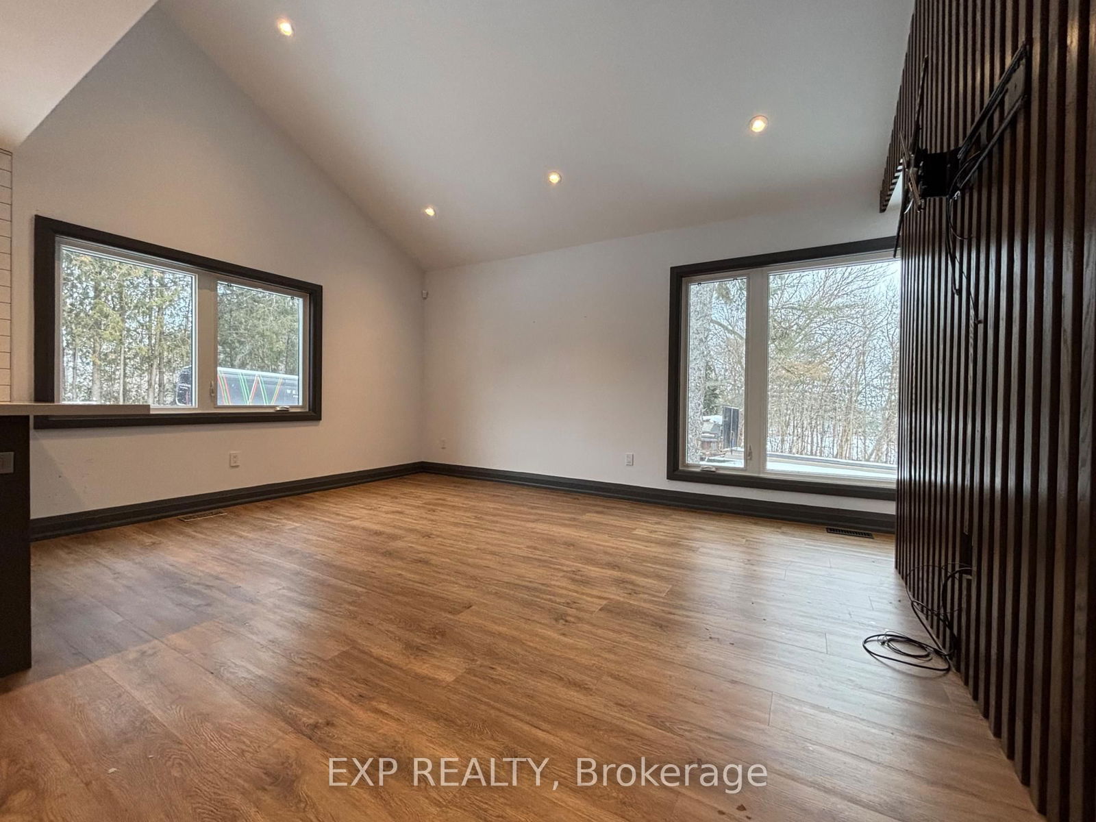 Detached House leased at 1002 Binkley Road, Hamilton, Rural Ancaster, L9H 5E3 - MLS: X11880600