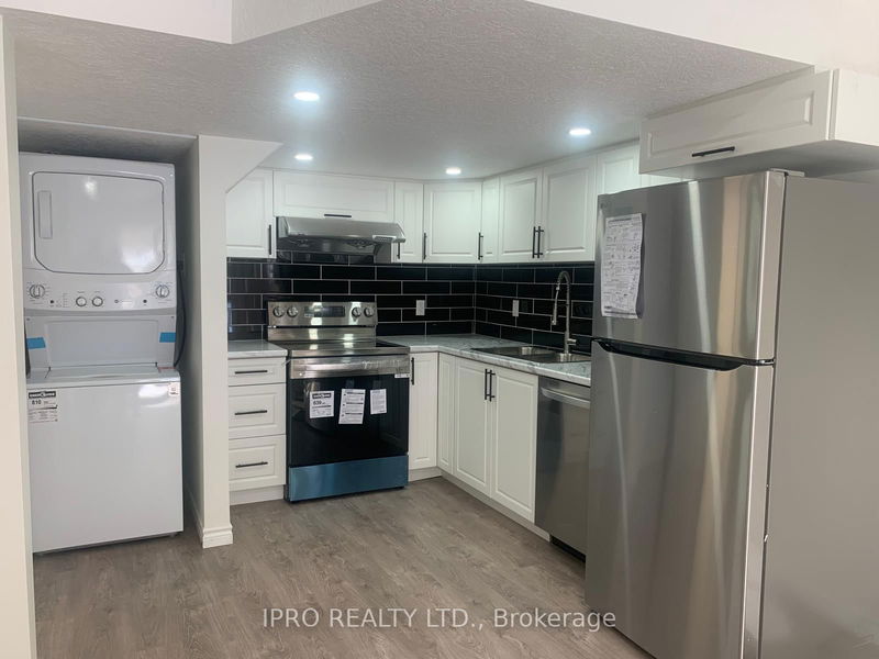 home for lease on 142 Rivertrail Avenue