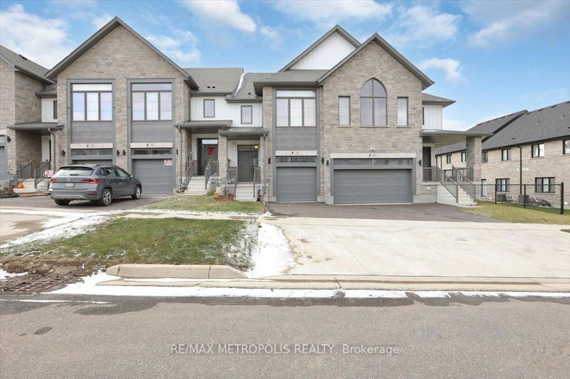 home for lease on 34 Queensbrook Crescent