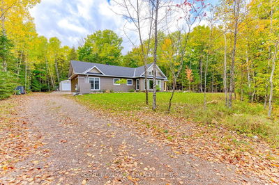 761 Forest Park Rd, Laurentian Valley - 531 - Laurentian Valley image-0-2