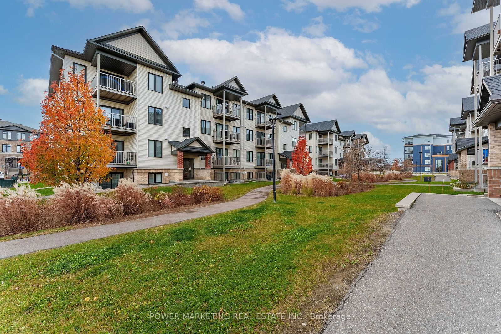 Condo sold at 2-135 BLUESTONE, Orleans - Cumberland and Area, 1117 - Avalon West, K4A 0X7 - MLS: X11881047