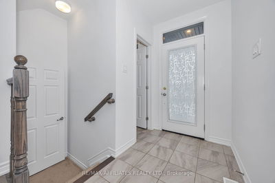 535 FLAGSTAFF Dr, Barrhaven - 7711 - Barrhaven - Half Moon Bay image-0-3