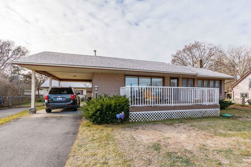 25 Roseland Dr, Quinte West -  image-0-0