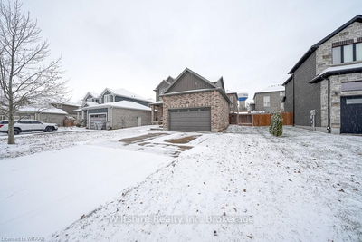 82 FIELDSTONE Cres, Middlesex Centre - Komoka image-0-2