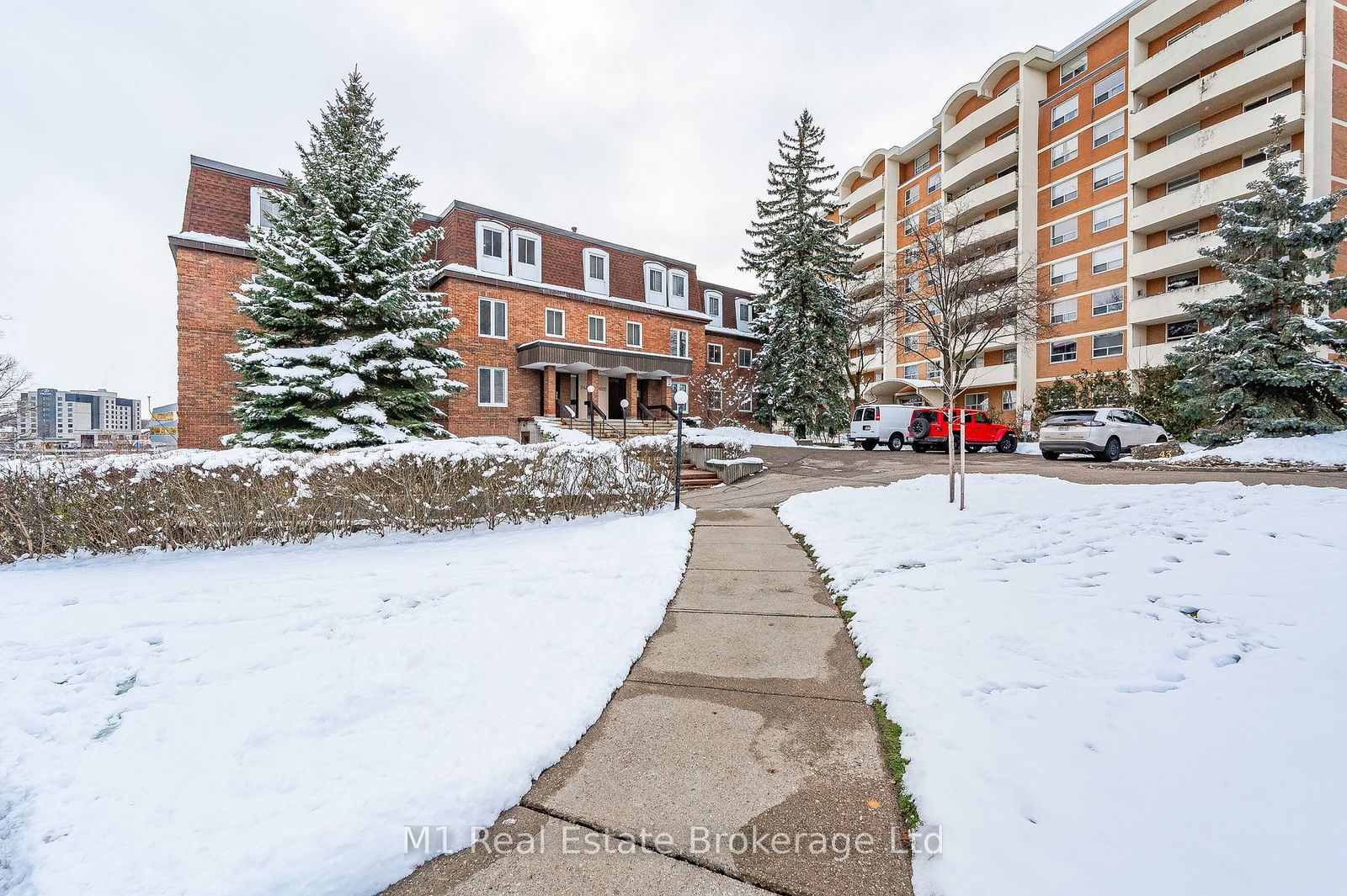 Condo for sale at 302-43 Caroline Street, Waterloo, N2L 2Y5 - MLS: X11882082