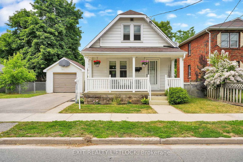 home for sale on 580 King George Street