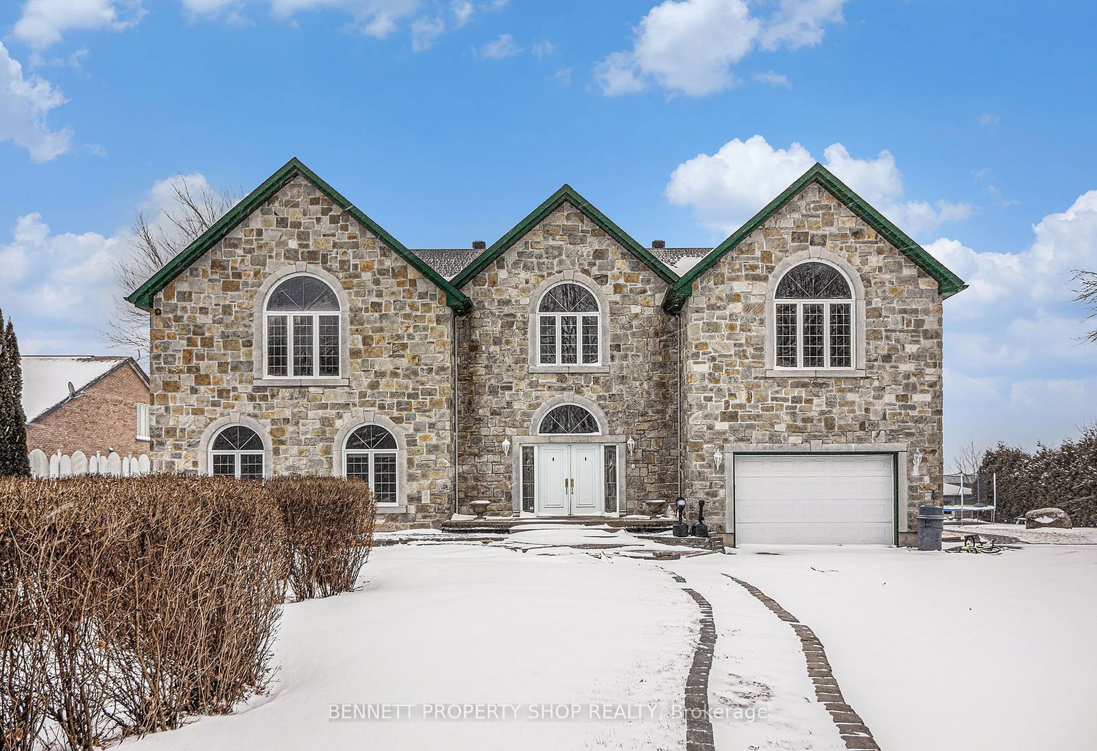 Building at 22080 Old HWY 2 Road, South Glengarry, 724 - South Glengarry (Lancaster) Twp