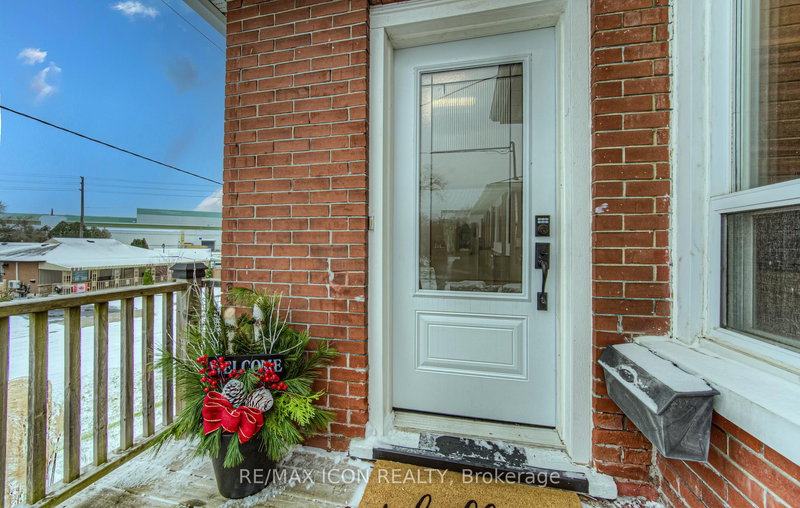 19 Paisley Hts, Cambridge, N1R 1B4 | Image 3