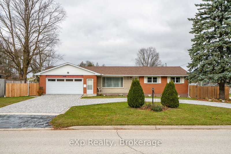 490 Saddler St E, West Grey, N0G 1R0 | Image 3