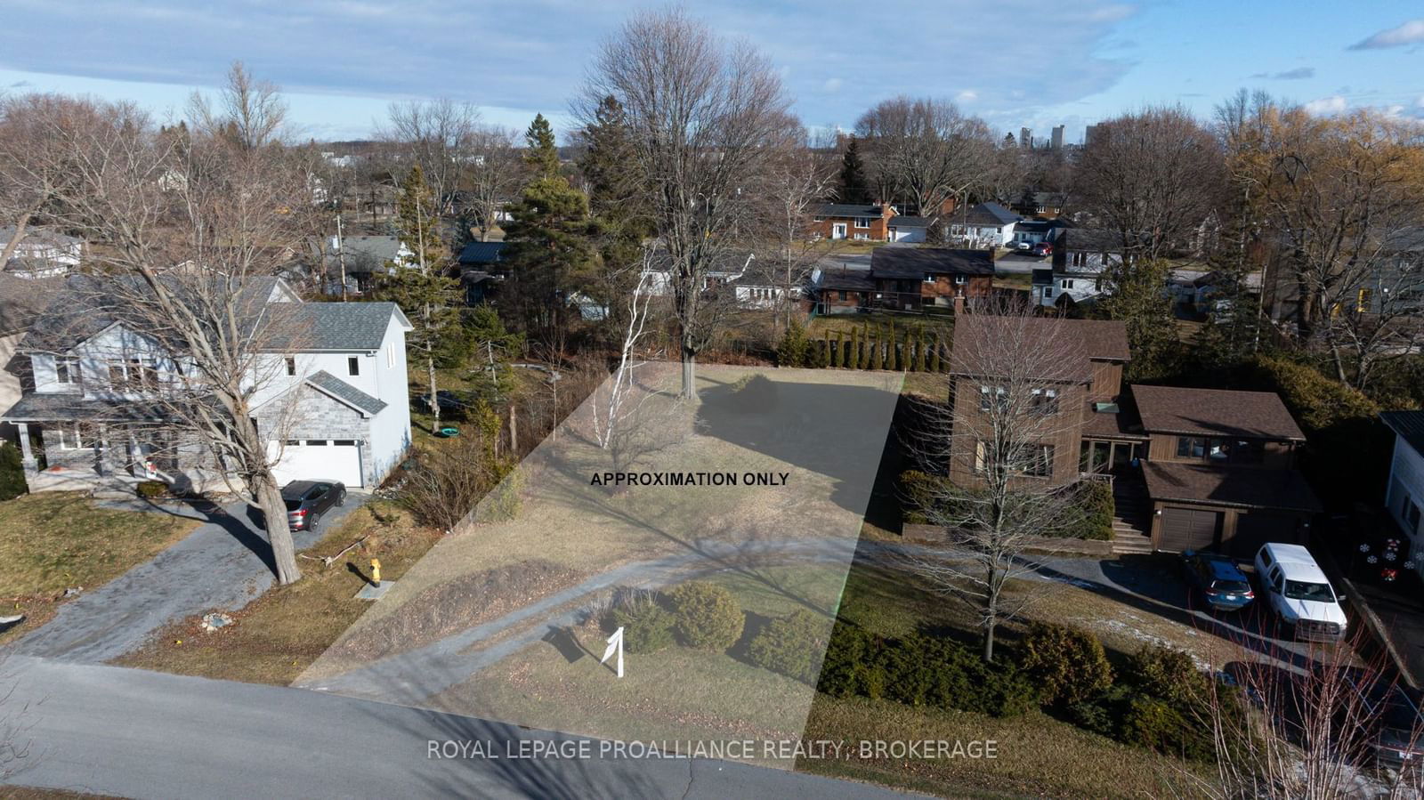 Vacant Land sold at 28 Park Crescent, Kingston, City SouthWest, K7M 4J2 - MLS: X11882860