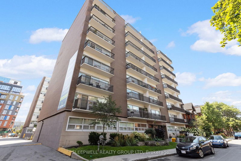 home for lease on 303-21 James Street