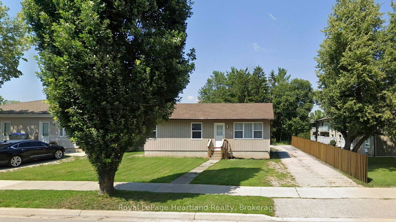 126 Sanders St, South Huron - Exeter image-0-0