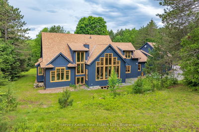 1074 TALLY HO WINTER PARK Rd, Lake of Bays - Sinclair image-0-2