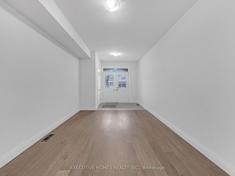 4277 John Ross Crt S, Windsor, N8W 0B5 | Image 2