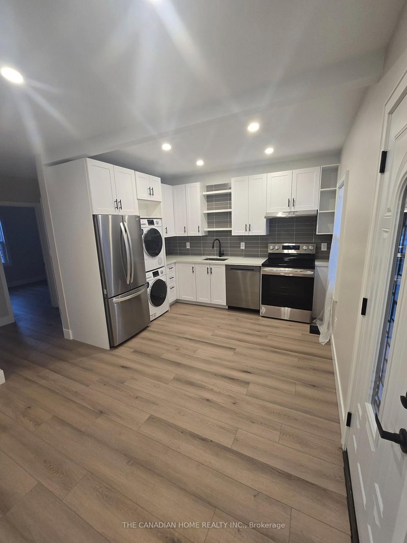 413 PALING Ave, Hamilton, L8H 5K3 | Image 2