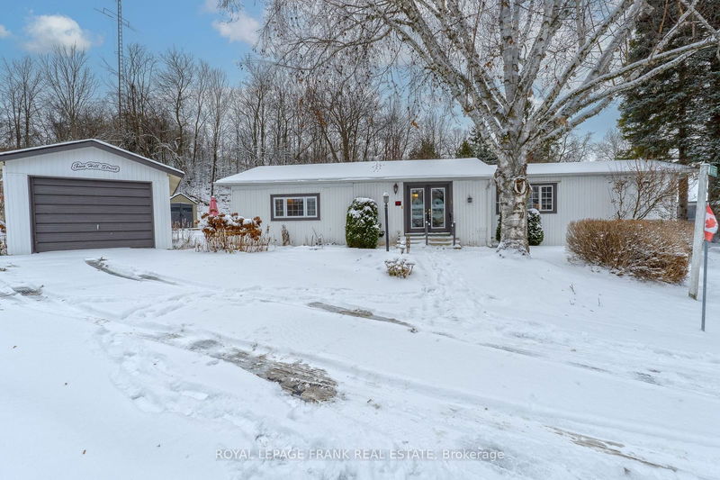 2 Hill St, Kawartha Lakes - Lindsay image-0-0