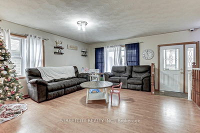 20 Rebecca Dr, Aylmer - AY image-0-2