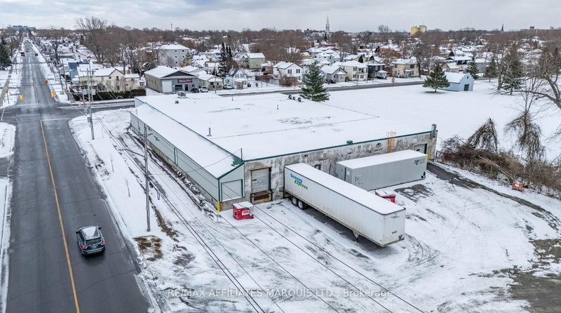 650 Cumberland St, Cornwall, K6J 4J5 | Image 2