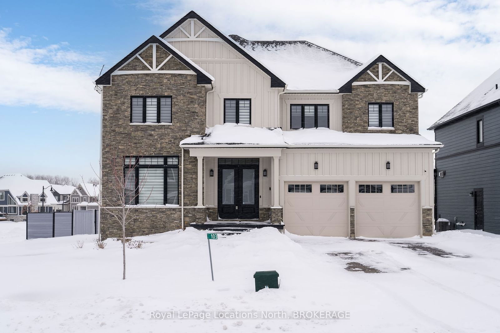 Detached House for sale at 103 Springside Crescent, Blue Mountains, Blue Mountain Resort Area, L9Y 4P5 - MLS: X11886828