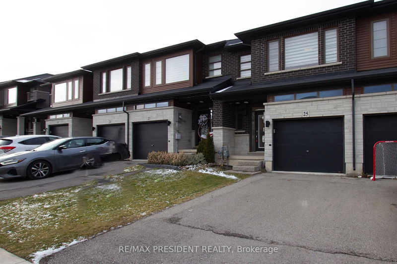 home for lease on 25 Greenwich Avenue