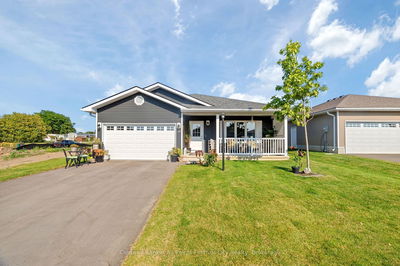 196 Lake Breeze Dr, Ashfield-Colborne-Wawanosh - Ashfield Twp image-0-1