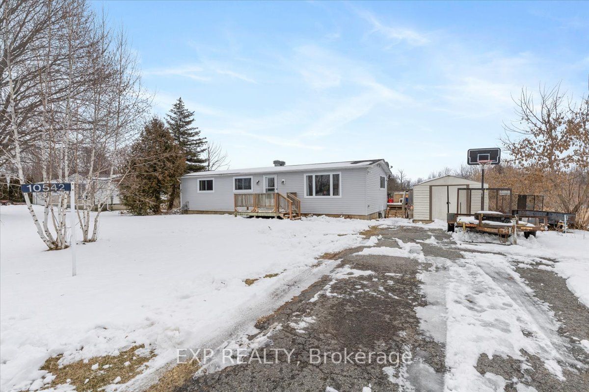 Detached House sold at 10542 Main Street, North Dundas, 708 - North Dundas (Mountain) Twp, K0E 1W0 - MLS: X11888726