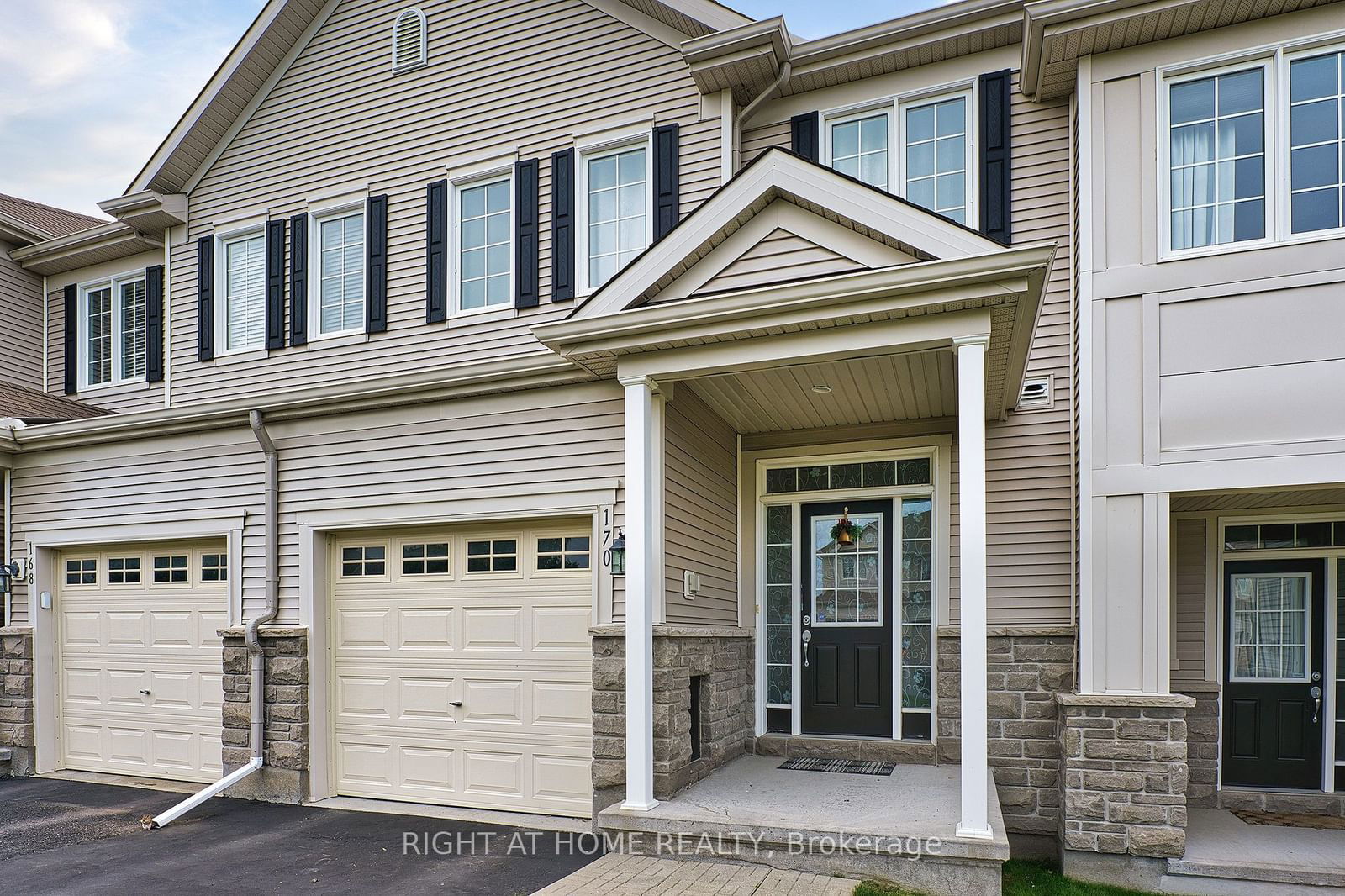 Townhouse for lease at 170 Laramie Crescent, Barrhaven, 7708 - Barrhaven - Stonebridge, K2J 5Z8 - MLS: X11888782