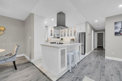 75 Queen Victoria Dr, Hamilton - Quinndale image-0-4