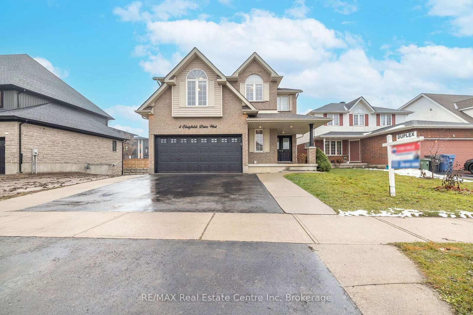 Detached House sold at 4 CLAIRFIELDS Drive, Guelph, Clairfields, N1G 5H5 - MLS: X11889416