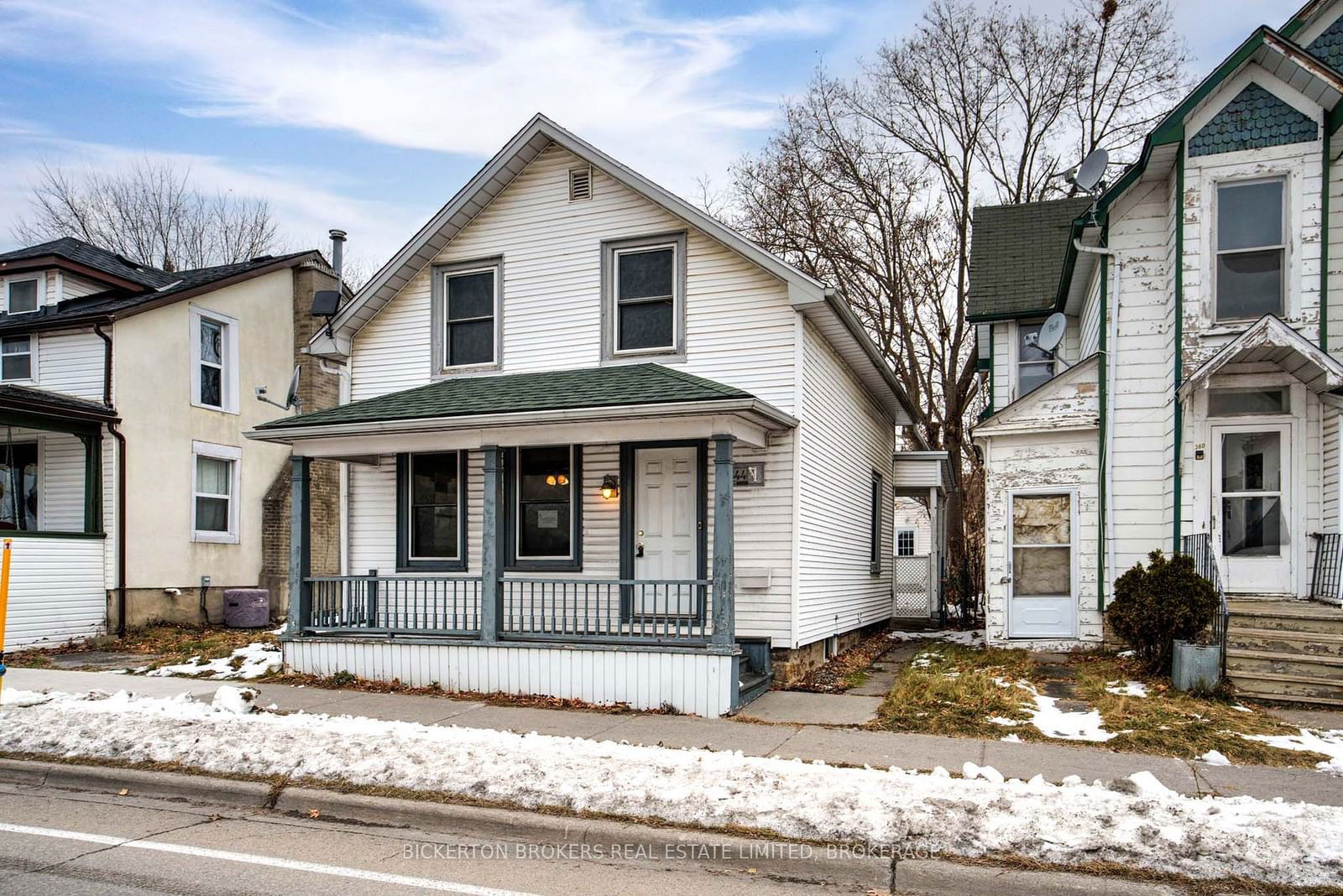 Detached House sold at 344 King Street, Gananoque, 821 - Gananoque, K7G 1G7 - MLS: X11889496