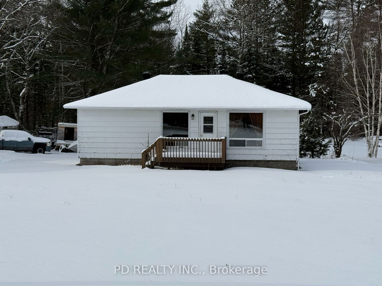 Detached House sold at 32299 Highway 17, Deep River, 510 - Deep River, K0J 1P0 - MLS: X11890115