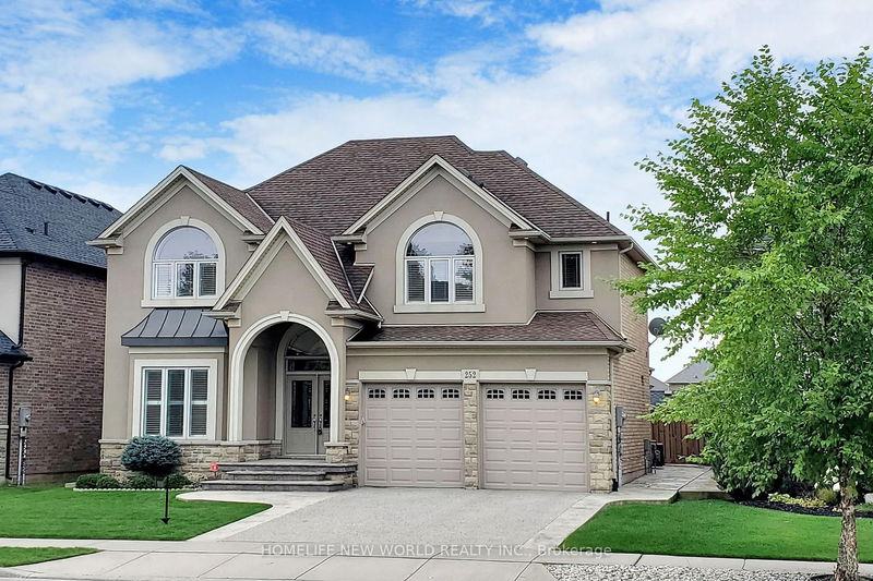 home for sale on 252 Mother's Street N
