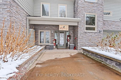 121 BASS Lane, South Frontenac -  image-0-3