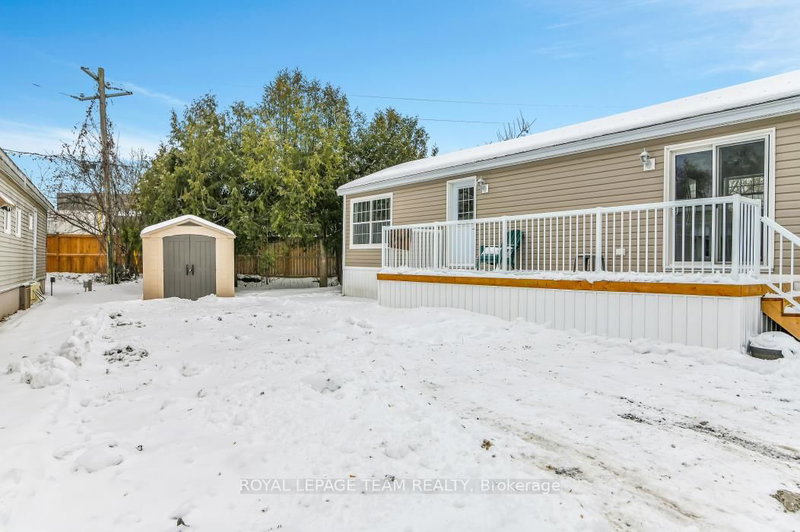 11 Bonner St, Nepean, K2H 7S9 | Image 3