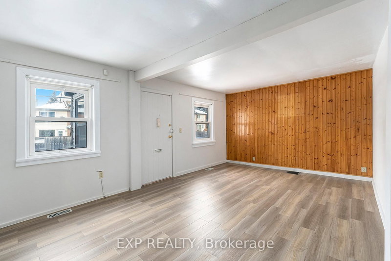 280 Presland Rd, Ottawa, K1K 2B8 | Image 3