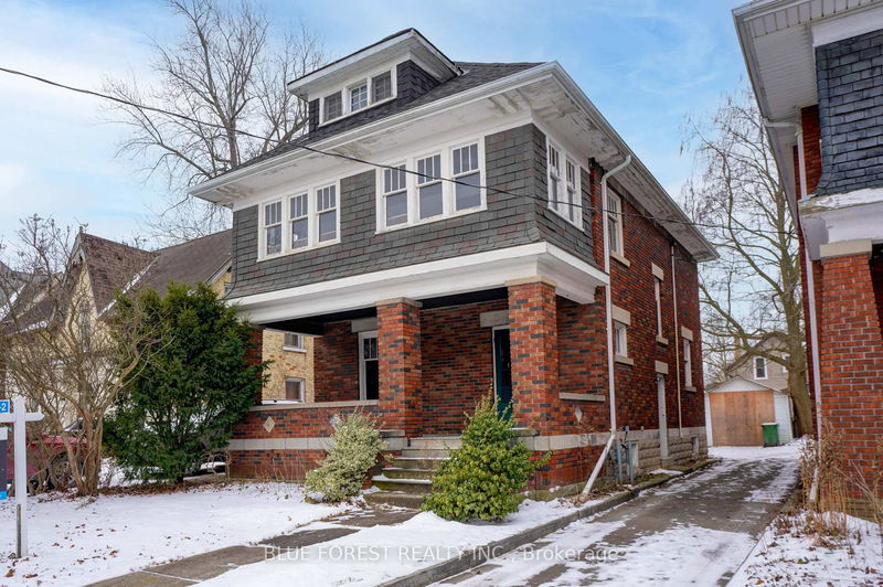 home for sale on 94 Wellington Street