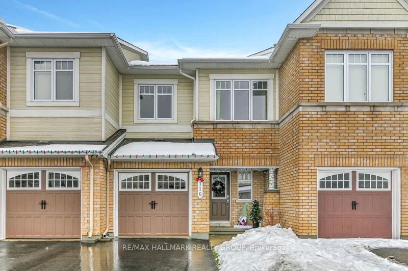 home for sale on 116 Waterfern Way